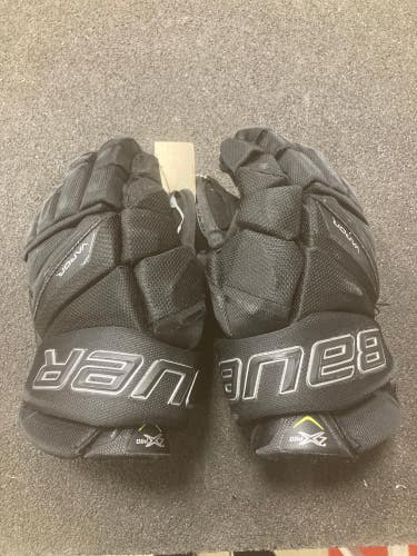 Used Bauer Vapor 1X Gloves 11"
