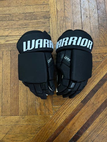 Used Warrior 13" Pro Stock Covert QRL Pro Gloves
