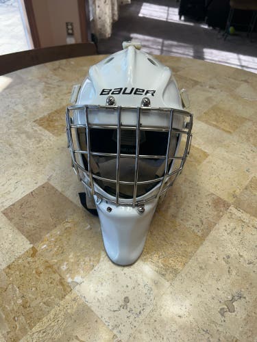 Used Bauer 960 Senior Small Goalie Mask