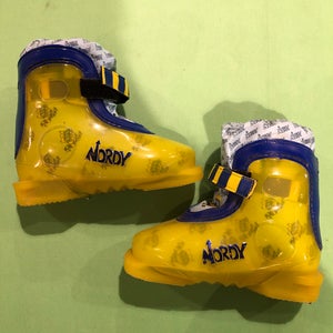 Used Kid's Nordica Nordy (227mm) Ski Boots - Size: Mondo 18.5