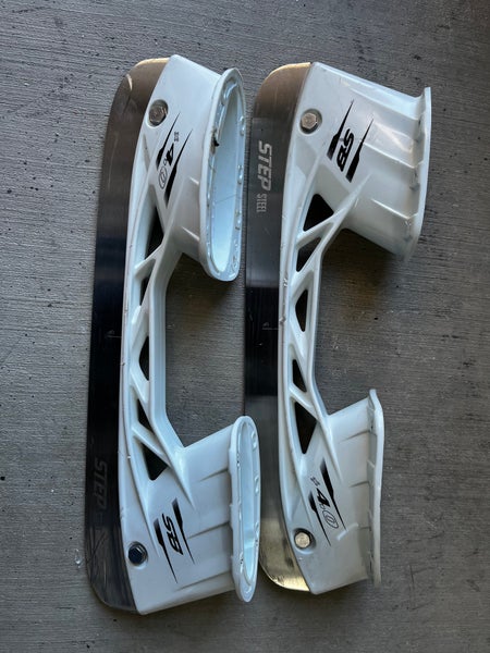CCM SB+4.0 263 Size Hockey Skate Holders and Step steels