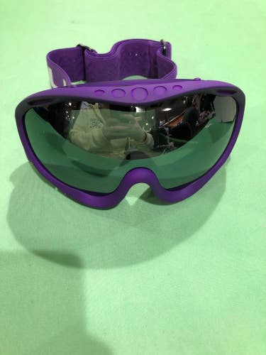 Used Kid's Alkai Alta Snowboard Goggles