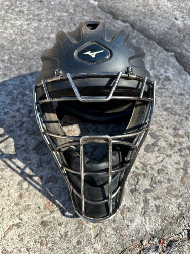 Mizuno Samurai Catchers Helmet (youth)