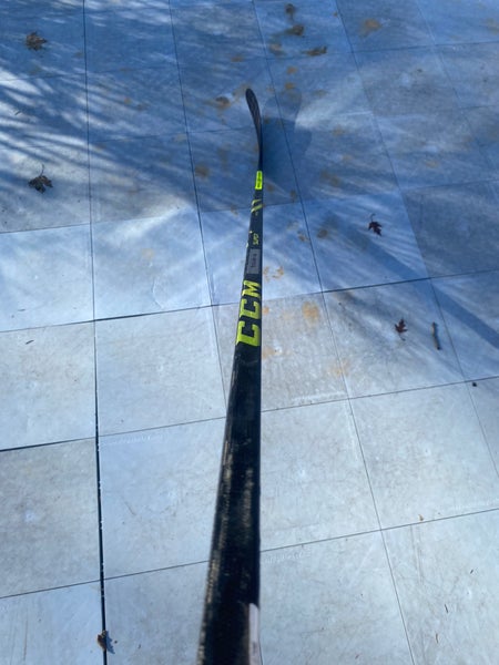 Senior Right Handed P28 Super Tacks AS4 Pro Hockey Stick