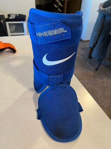 Blue Used Senior Nike Shin Guards