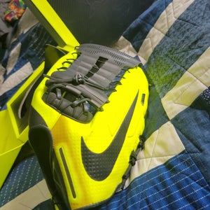 Used Nike Right Hand Throw Outfield Vapor 360 Baseball Glove 12.75"