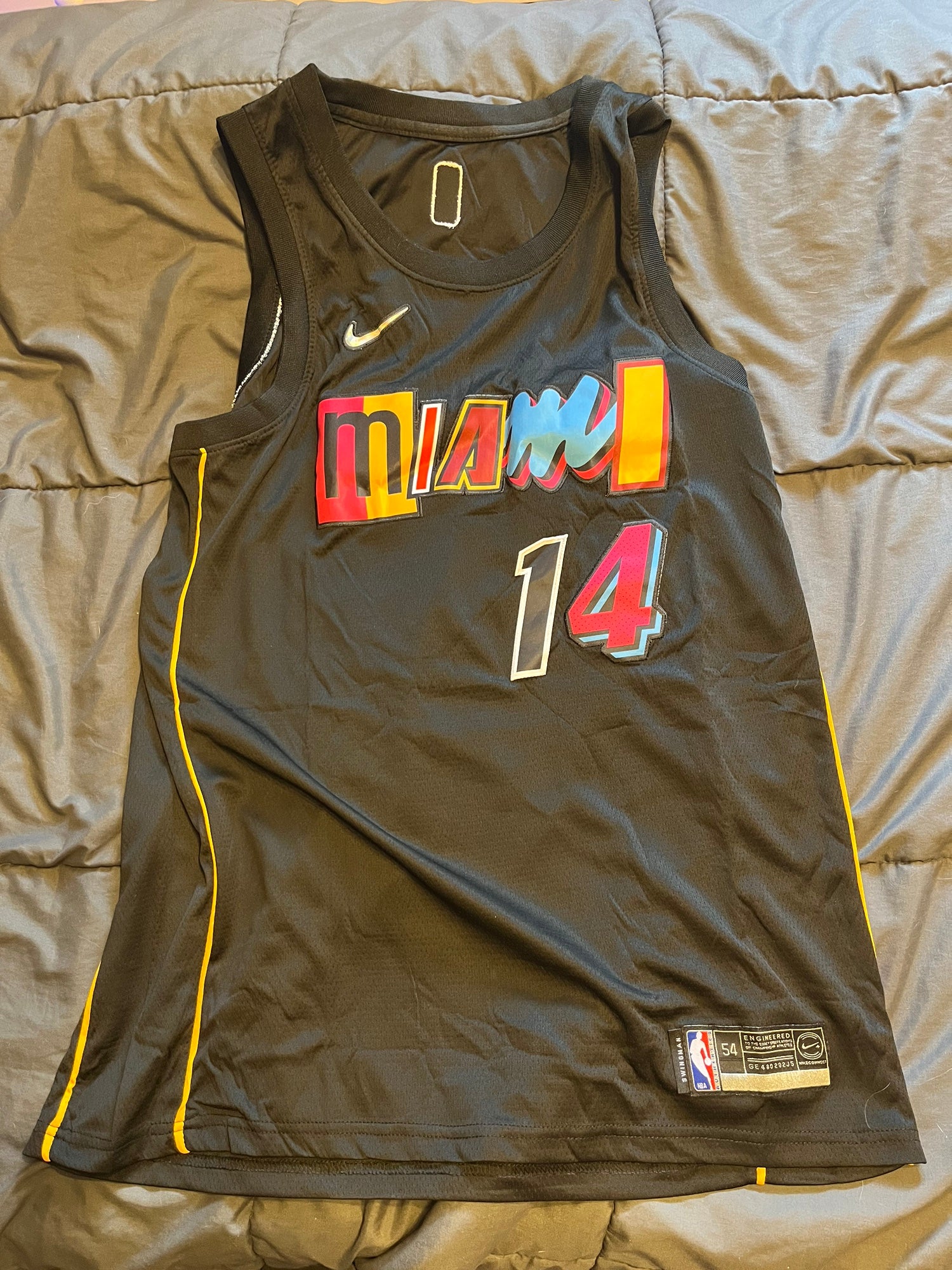 Miami Heat Vice Wave Tyler Herro Jersey Size XL New