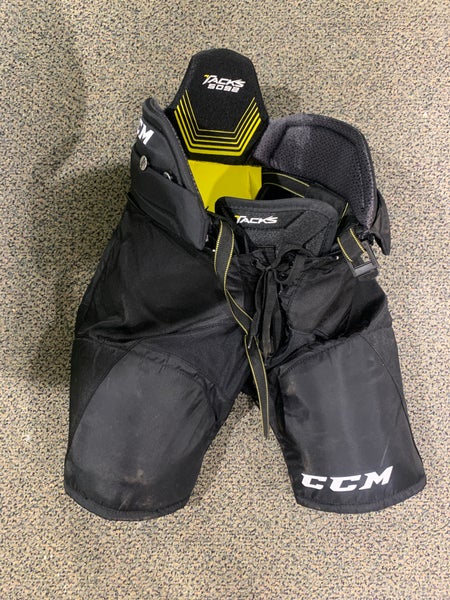 Used Junior CCM Tacks 5092 Hockey Pants (Size: Medium)