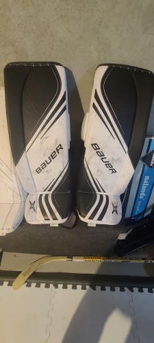 Used 32" Bauer Vapor 2X Goalie Leg Pads