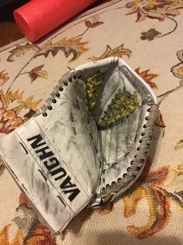 Used Regular Vaughn Vision 9580 Pro Stock goalie glove
