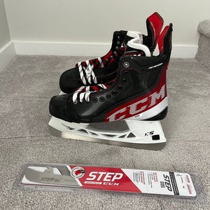 CCM Jetspeed FT4 Senior Hockey Skates size 9