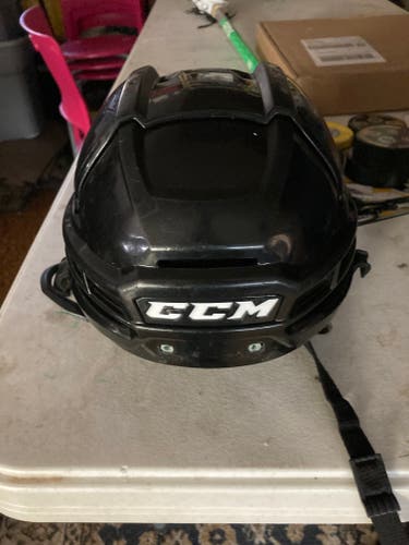 Used Medium CCM Tacks 910 Helmet