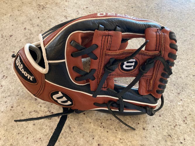 Wilson A550 Baseball Mitt
