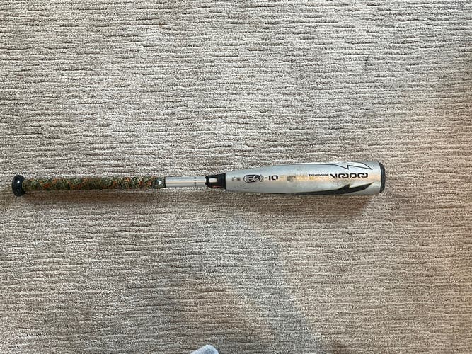 Demarini Voodoo Bat, 30 Inch Drop 10