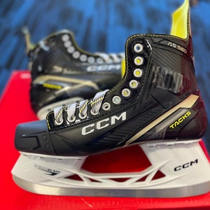 CCM Tacks AS-560 Hockey skate size 10