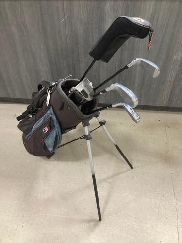 Used Powerbilt Junior Right Handed Golf Set