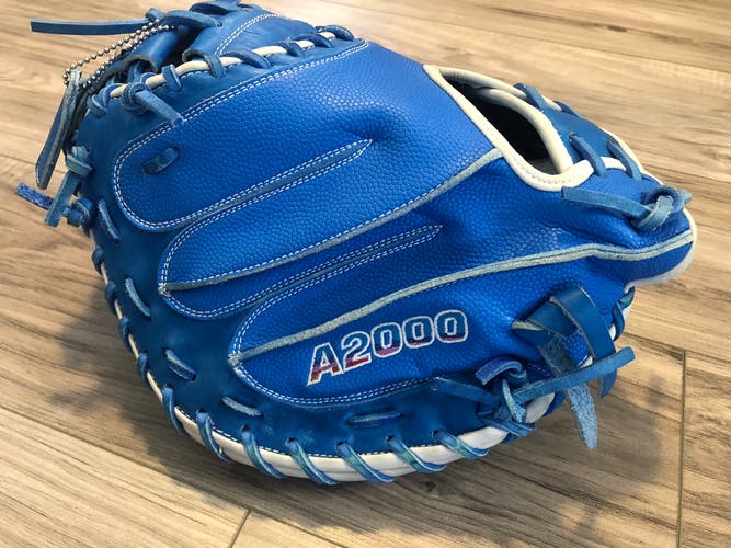 New Catcher's 33" A2000 Baseball Glove