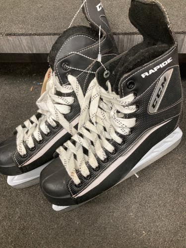 Used CCM Rapide Hockey Skates 8.0