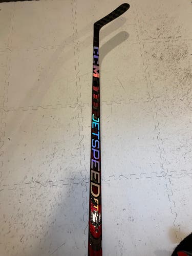 Senior Right Handed P88  JetSpeed FT5 Pro Hockey Stick