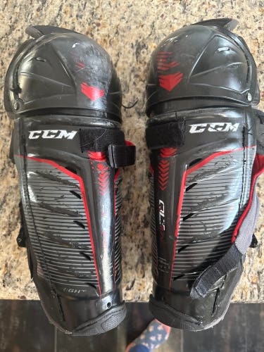 Used CCM QuickLite 270 Shin Pads