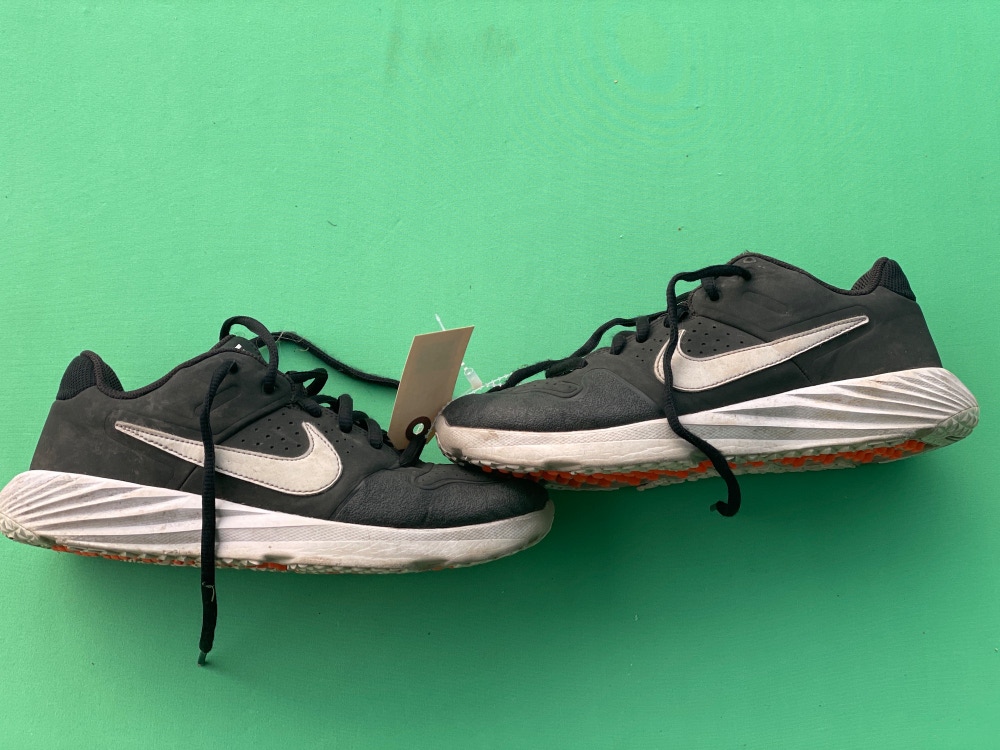 Men's 5.0 Nike Turfs
