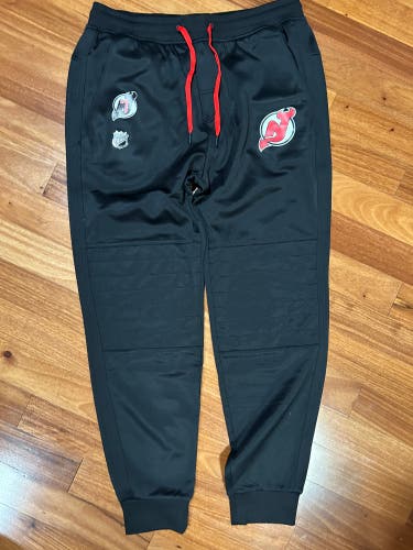 Dougie Hamilton Player Issue Locker Room New Jersey Devils Fanatics Sweatpants XL Pro Stock