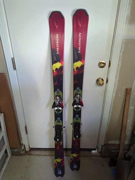Used Women's Salomon Mountain Siam Skis With Bindings Max Din 10 | SidelineSwap