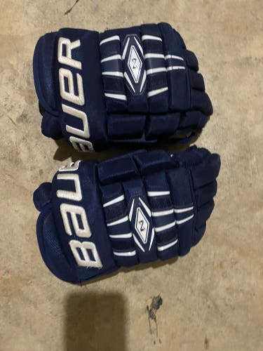 Bauer Nexus 800 Gloves