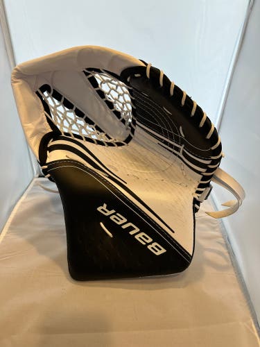Bauer Vapor S19 2X Intermediate Glove & Blocker