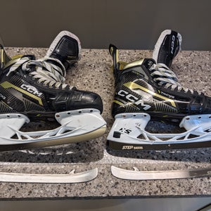 Senior Used CCM Tacks ASV Pro Hockey Skates Regular Width Size 10