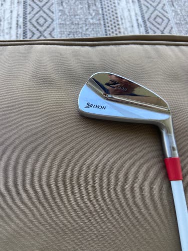 Used 3 iron Stiff Flex Graphite Shaft ZU65