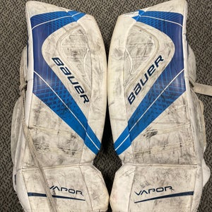 Used Bauer Vapor X900 Intermediate Medium white/blue goal pads