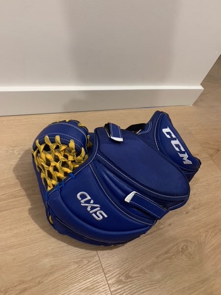 CCM Axis Pro Glove