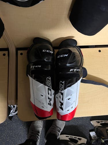 CCM Jetspeed FT475 Shin Pads