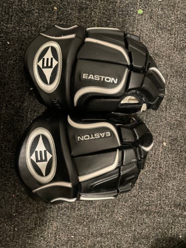 Easton S11 Gloves Senior NO HOLES
