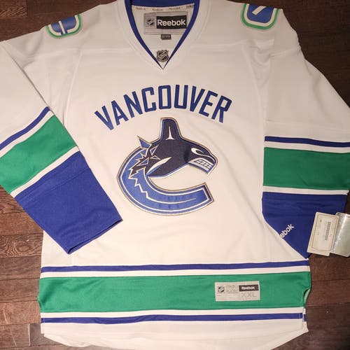 White New XXL Men's Reebok Jersey