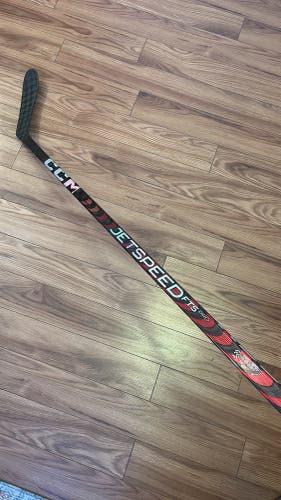 CCM JetSpeed FT5Pro |RH|75flex|P28