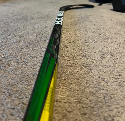 Senior Left Handed 87 Flex Bauer Supreme UltraSonic Hockey Stick