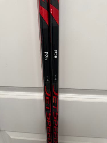 1 CCMJetspeed FT4  P08 Pro Hockey Sticks