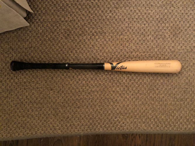 Used Victus JC24 31” Wood Bat