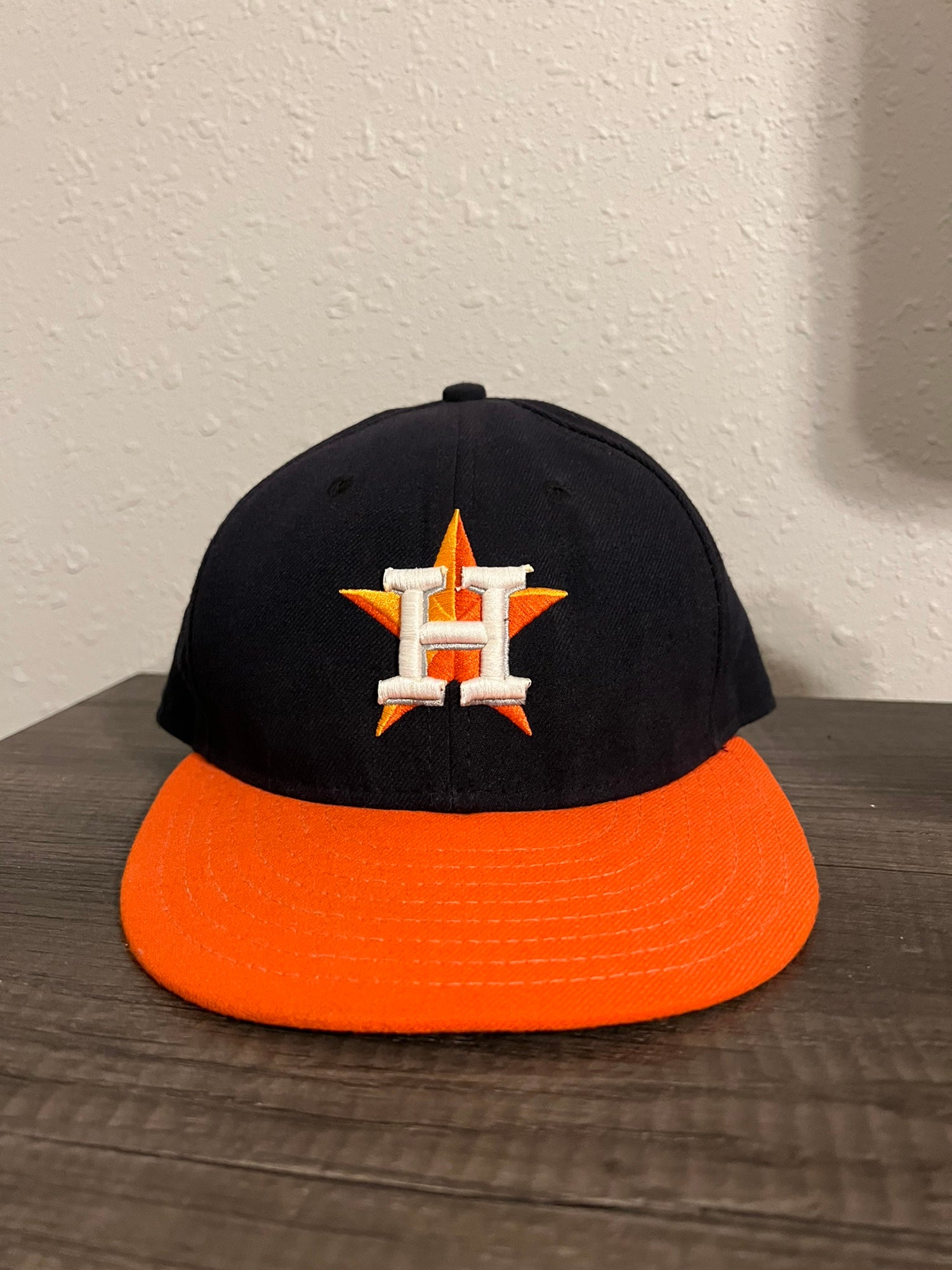 Houston Astros MLB New Era Fitted Cap Size 7 7/8 Space City Stitched Cap