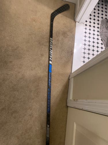 Senior Right Handed P92 Pro Stock Supreme 2S Pro Hockey Stick