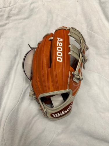 New Custom A2000 WTA20RB19LEMAY 1716 May 2019 Glove Of The Month 11.5inch (Slight Palm Stain)