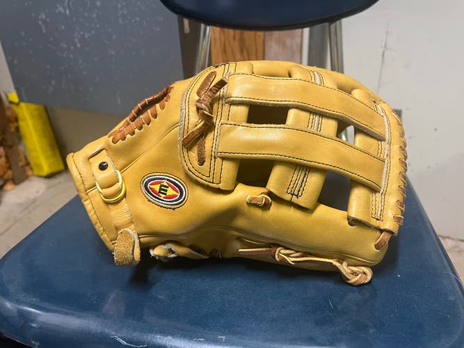 Used Outfield 13" Professional Series Baseball Glove