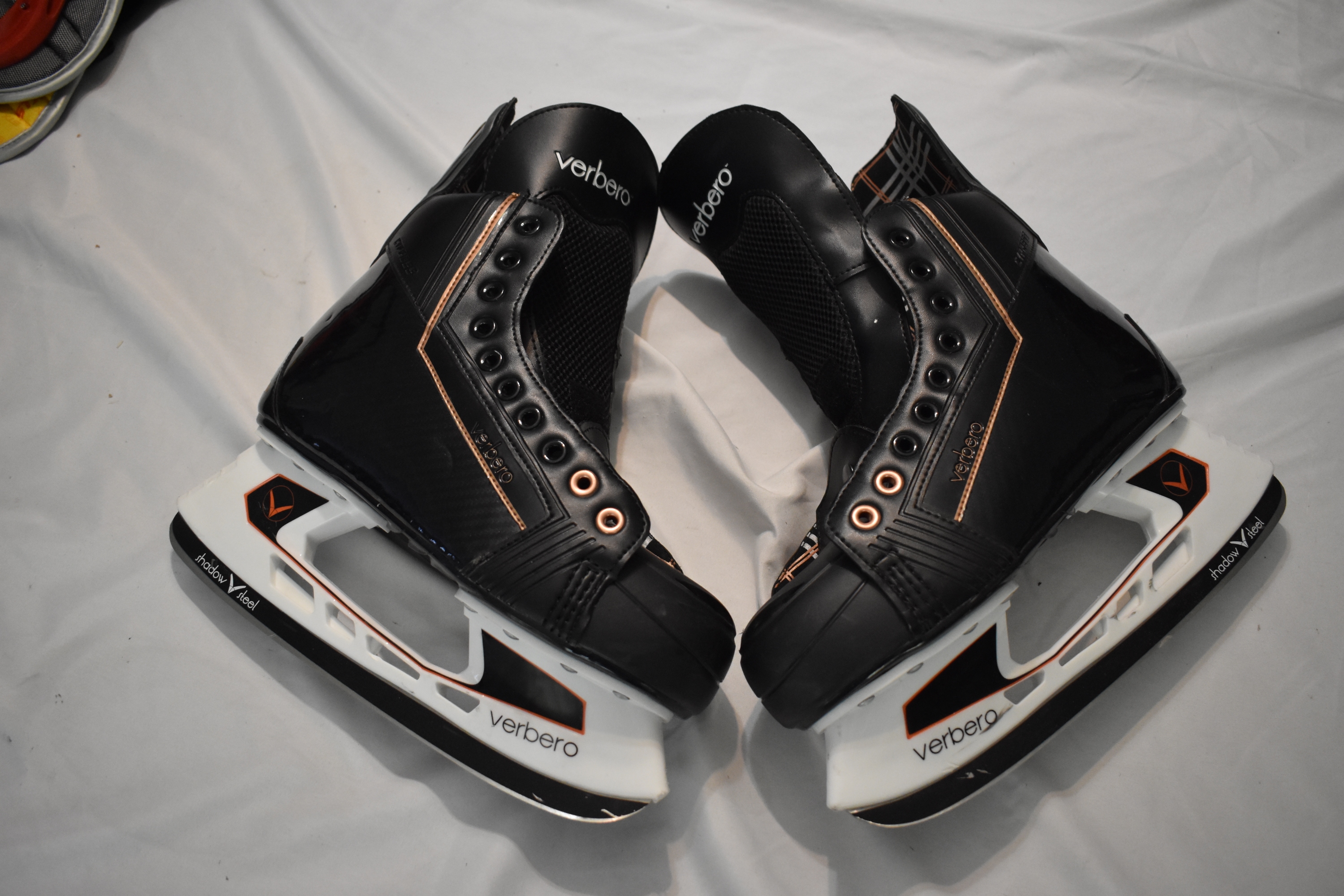 NEW - Verbero Cypress Shadow Steel Hockey Skates, Size 8D