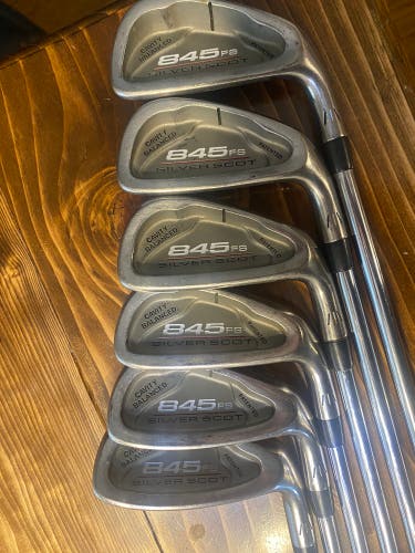 Tommy Armour 845 Iron Set (missing 8 Iron)