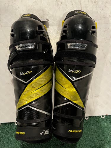 Bauer Supreme ultrasonic Shin Pads