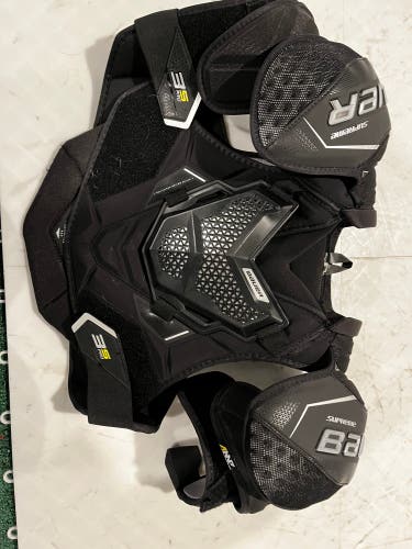 Senior Medium Bauer Supreme 3S Pro Shoulder Pads