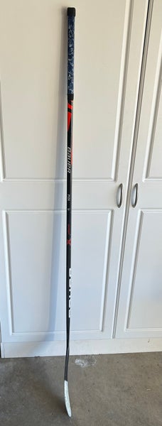 Senior Right Handed P92 S19 Hockey Stick