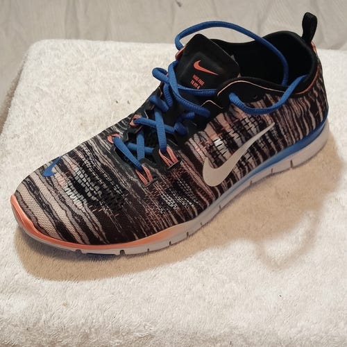 NIKE FREE TR FIT 4 RUNNING SHOES WOMENS 9 M SNEAKERS 629832-006